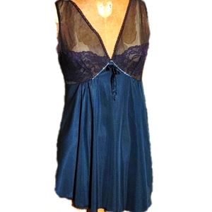 Vintage Movie Star baby doll nightie